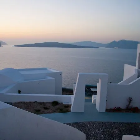 Grand Ambassador Santorini Hotel (Adults Only) 
