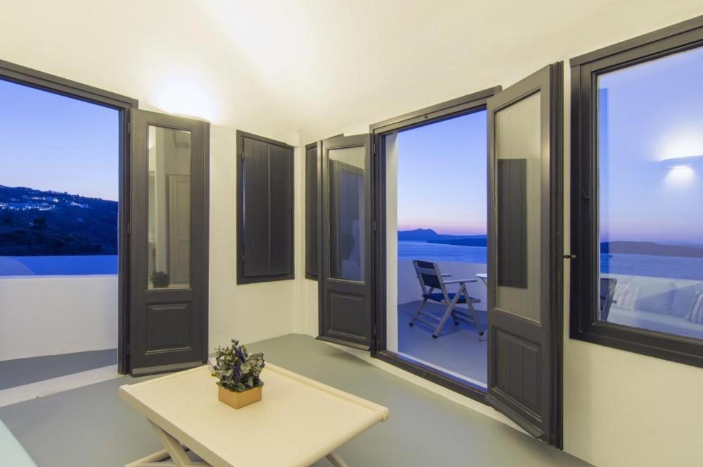 Grand Ambassador Santorini (adults Only) Hotel Akrotírion