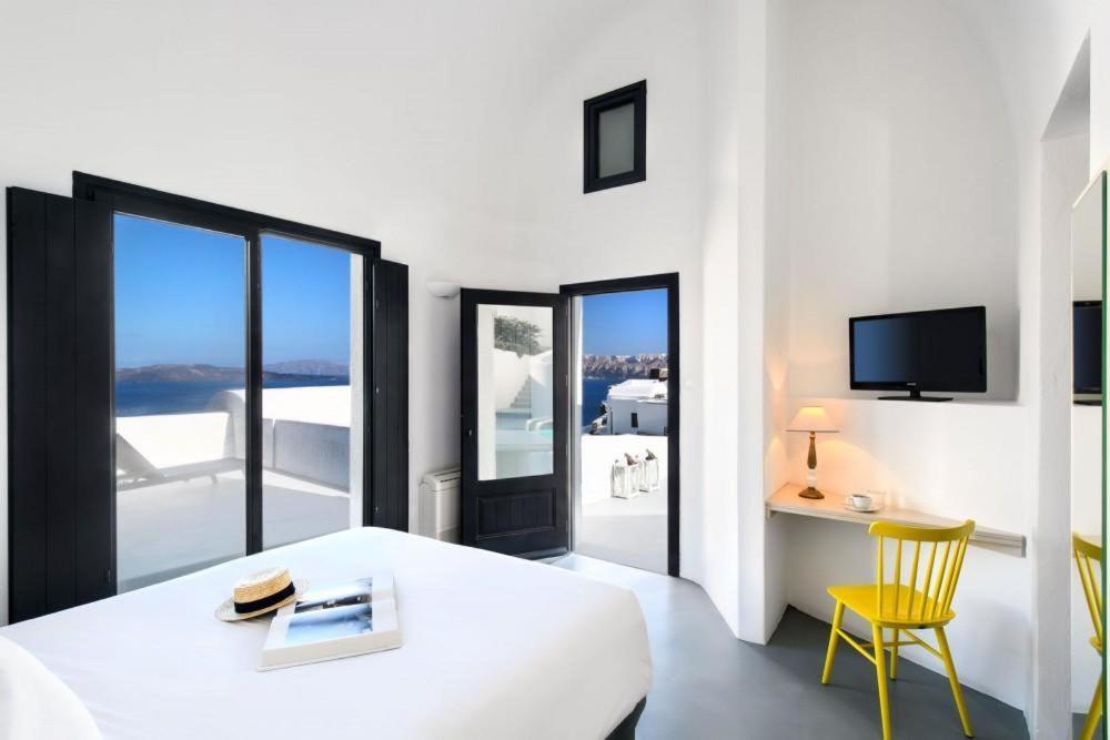 Grand Ambassador Santorini (adults Only) Hotel