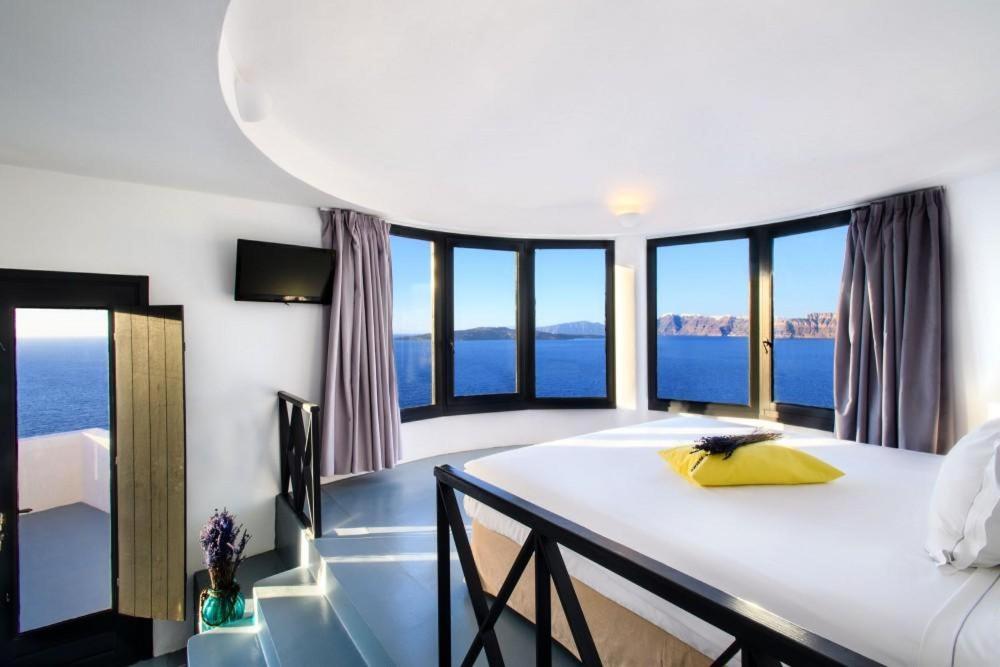 Grand Ambassador Santorini (adults Only) Hotel
